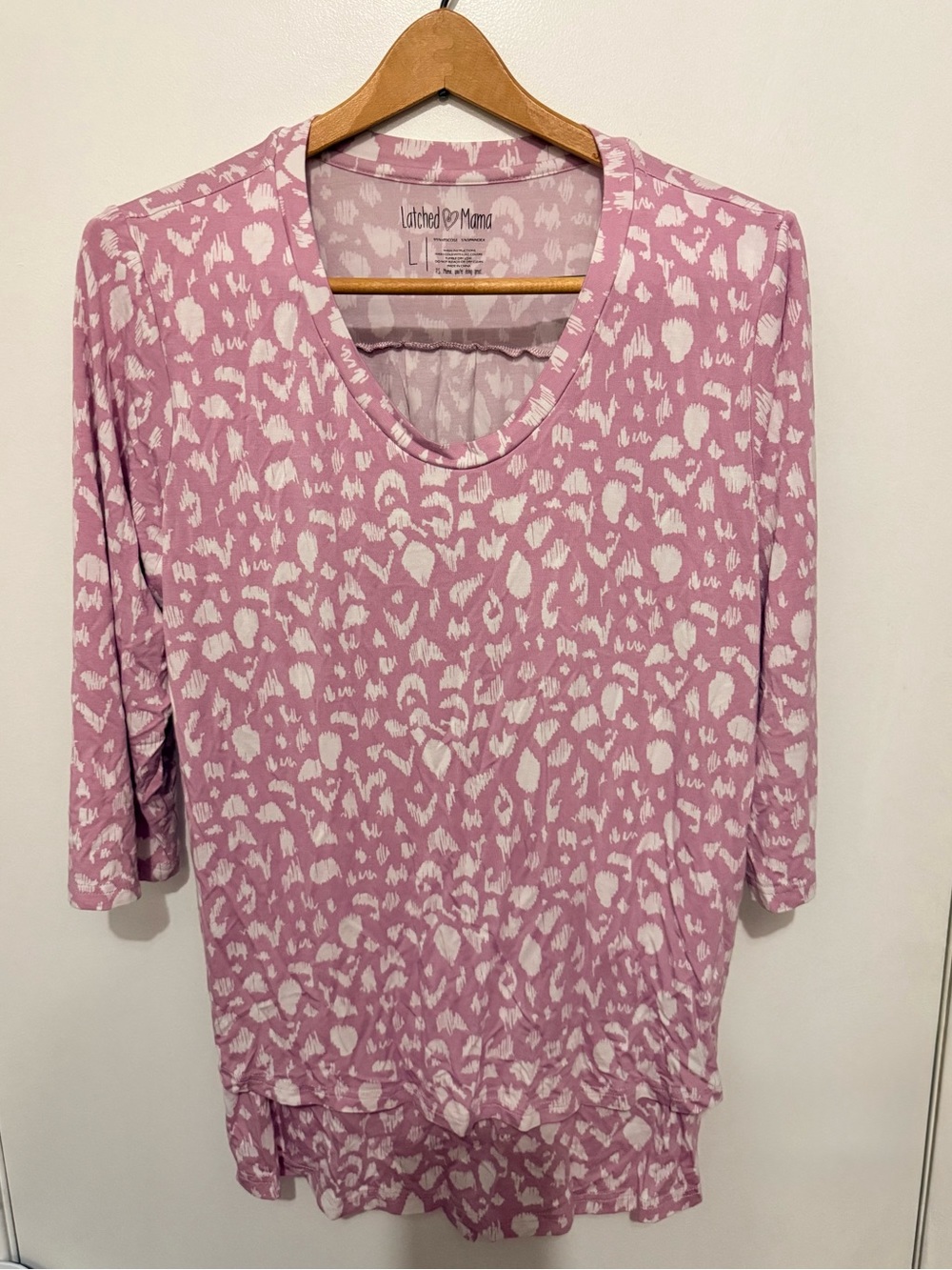 Latched Mama Dusty Pink & White Nursing Top size L